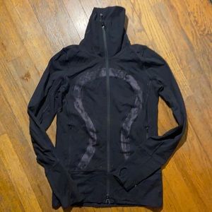 Black Lululemon zipped yoga top